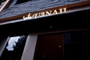 美甲加盟店选址怎么做？日式美甲店选址与装修的5个关键点